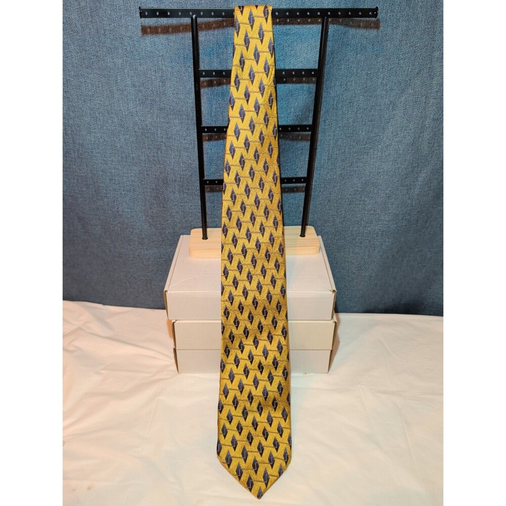 Vintage Edwards Michigan Silk Tie Gold Geometric Art Deco Men's Necktie 59"